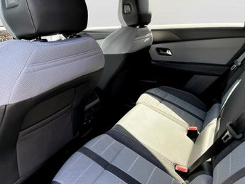 Vauxhall Grandland 157kW GS 73kWh 5dr Auto