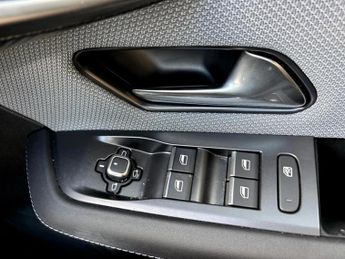 Vauxhall Grandland 157kW GS 73kWh 5dr Auto