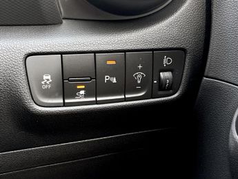 Hyundai Kona 100kW Premium 39kWh 5dr Auto