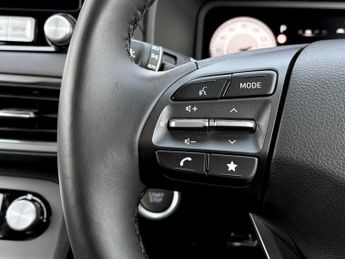 Hyundai Kona 100kW Premium 39kWh 5dr Auto