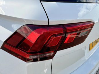 Volkswagen Tiguan 2.0 TDI R-Line Edition 5dr DSG