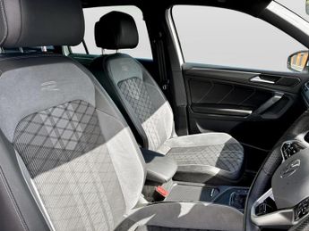 Volkswagen Tiguan 2.0 TDI R-Line Edition 5dr DSG