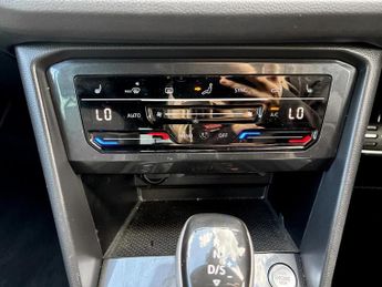 Volkswagen Tiguan 2.0 TDI R-Line Edition 5dr DSG