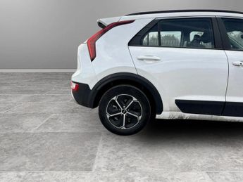 Kia Niro 1.6 GDi 136 Hybrid Pure 5dr DCT