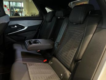 Peugeot 3008 157kW GT 73kWh 5dr Auto