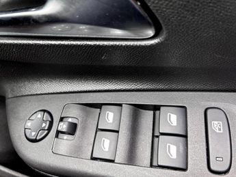 Vauxhall Corsa 100kW Elite Nav Premium 50kWh 5dr Auto [7.4kWCh]