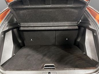 Peugeot 2008 100kW Allure Premium+ 50kWh 5dr Auto