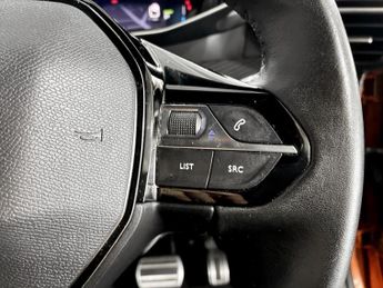 Peugeot 2008 100kW Allure Premium+ 50kWh 5dr Auto