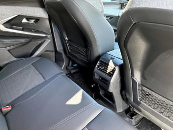 Peugeot 3008 1.2 Hybrid 136 GT 5dr e-DSC6