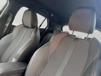 Peugeot 2008 1.2 Hybrid 145 GT 5dr e-DSC6