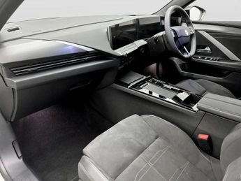 Vauxhall Astra 115kW Ultimate 54kWh 5dr Auto
