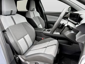 Vauxhall Grandland 157kW GS 73kWh 5dr Auto