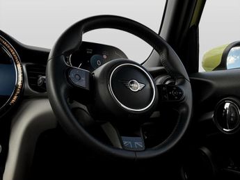 Mini Hatch 1.5 Cooper Exclusive Premium 5dr Auto