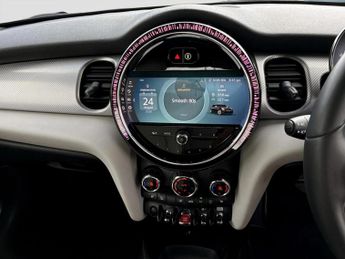 Mini Hatch 1.5 Cooper Exclusive Premium 5dr Auto