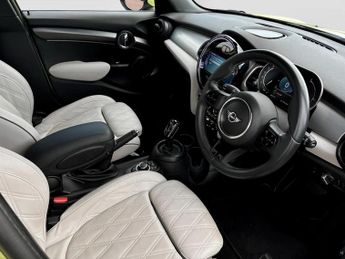 Mini Hatch 1.5 Cooper Exclusive Premium 5dr Auto