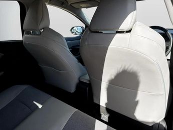 Toyota Yaris 1.5 Hybrid Excel 5dr CVT