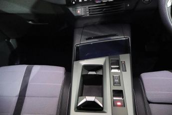 Vauxhall Grandland 157kW GS 73kWh 5dr Auto