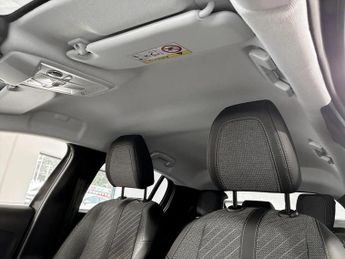 Peugeot 208 1.2 Hybrid 110 Allure 5dr e-DSC6