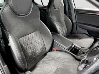 Skoda Superb 2.0 TDI CR Sport Line Plus 5dr DSG
