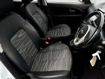 Kia Venga 1.6 3 5dr Auto