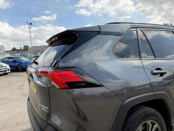 Toyota RAV4 2.5 VVT-i Hybrid Design 5dr CVT