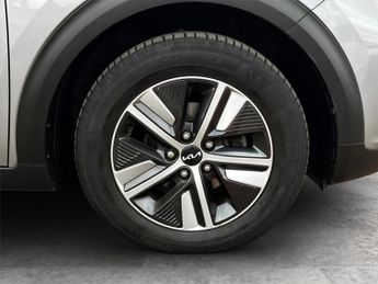 Kia Niro 1.6 GDi Hybrid Connect 5dr DCT