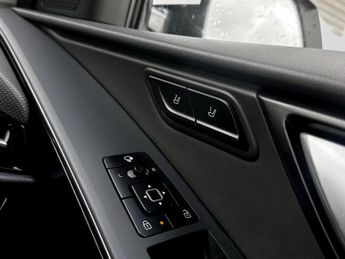Kia Niro 150kW 4 65kWh 5dr Auto