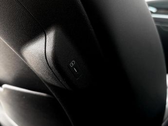 Kia Niro 150kW 4 65kWh 5dr Auto