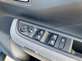 Vauxhall Frontera 83kW GS 44kWh 5dr Auto