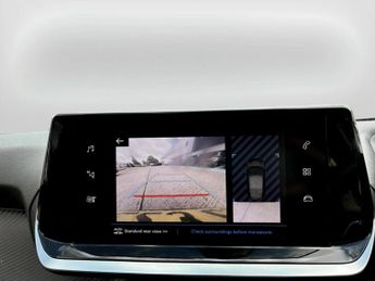 Peugeot 208 1.2 PureTech 100 Allure Premium + 5dr EAT8