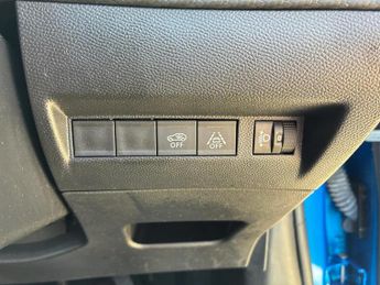 Peugeot 208 1.2 PureTech 100 Allure Premium + 5dr EAT8