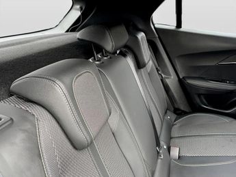 Peugeot 2008 115kW GT 54kWh 5dr Auto