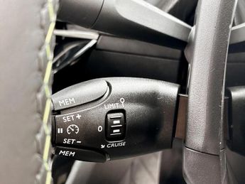 Peugeot 2008 115kW GT 54kWh 5dr Auto