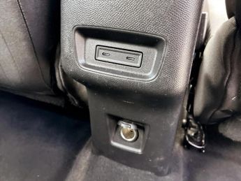 Vauxhall Frontera 83kW Design 44kWh 5dr Auto