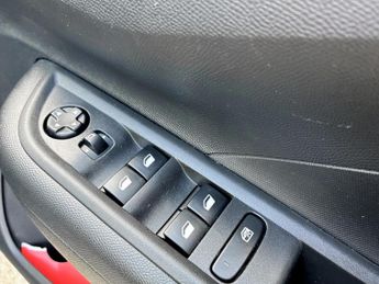 Vauxhall Frontera 83kW Design 44kWh 5dr Auto