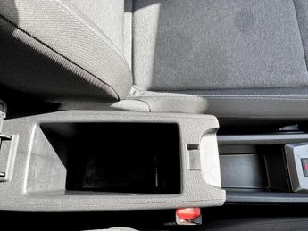 Vauxhall Frontera 83kW Design 44kWh 5dr Auto