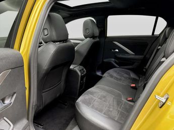 Vauxhall Astra 1.2 Turbo 130 Ultimate 5dr Auto