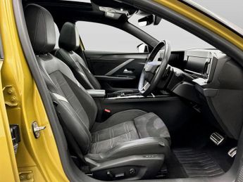 Vauxhall Astra 1.2 Turbo 130 Ultimate 5dr Auto