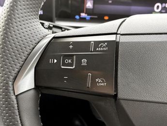 Vauxhall Grandland 157kW GS 73kWh 5dr Auto
