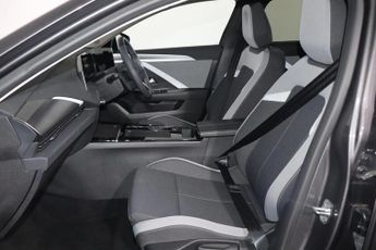 Vauxhall Astra 115kW Griffin 54kWh 5dr Auto