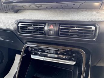Citroen C3 83kW Max 44kWh 5dr Auto
