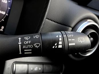 Nissan Juke 1.0 DiG-T N-Connecta 5dr DCT