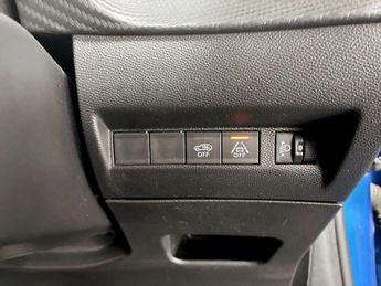 Peugeot 208 100kW Allure Premium 50kWh 5dr Auto