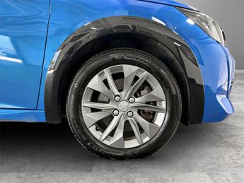 Peugeot 208 100kW Allure Premium 50kWh 5dr Auto