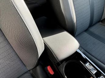 Peugeot 2008 1.2 PureTech 130 Allure Premium+ 5dr EAT8