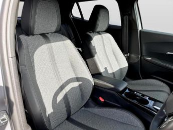 Peugeot 2008 100kW Allure 50kWh 5dr Auto
