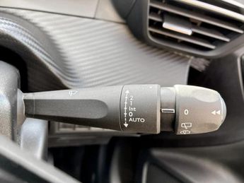 Peugeot 2008 100kW Allure 50kWh 5dr Auto