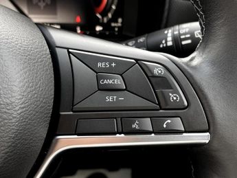 Nissan Juke 1.6 Hybrid N-Connecta 5dr Auto
