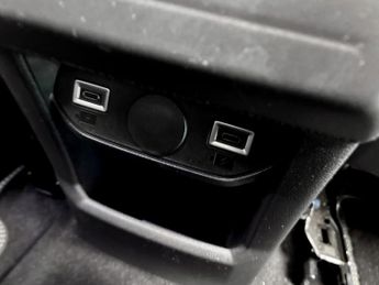 Peugeot 3008 1.2 Hybrid 136 GT 5dr e-DSC6