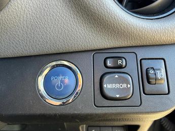 Toyota Yaris 1.5 Hybrid Icon Tech 5dr CVT